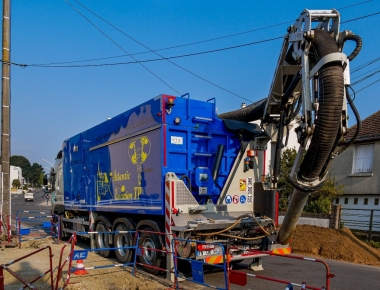 Excavatrice-Aspiratrice image